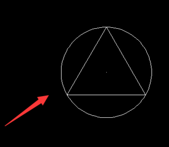 cad中画圆的内接三角形.png